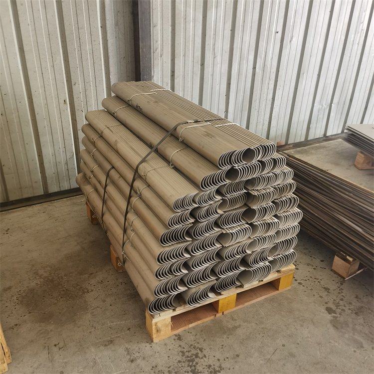 防磨瓦的材料該怎么選擇?